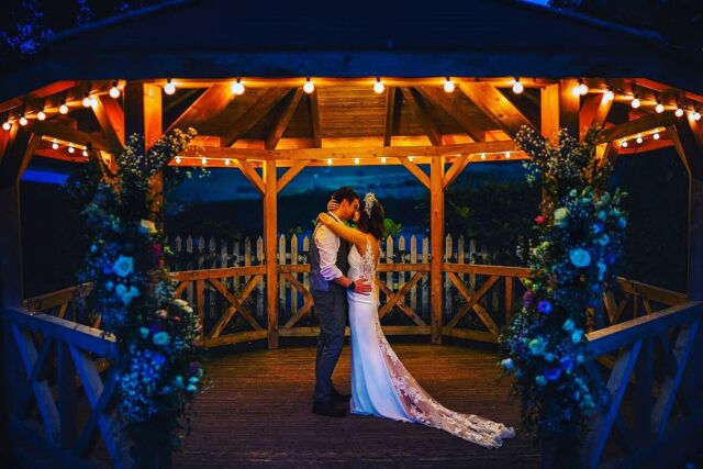 One word…Dreamy 💕
.
.
.
#weddings #weddingsatslaters #twilightwedding #staffordshirebrides #staffordshirewedding #staffordshireweddings #love #romantic #weddingday #bridetobe #groom #brideandgroom #weddinginspo #newcastleunderlyme #stokeontrent #weddingdress